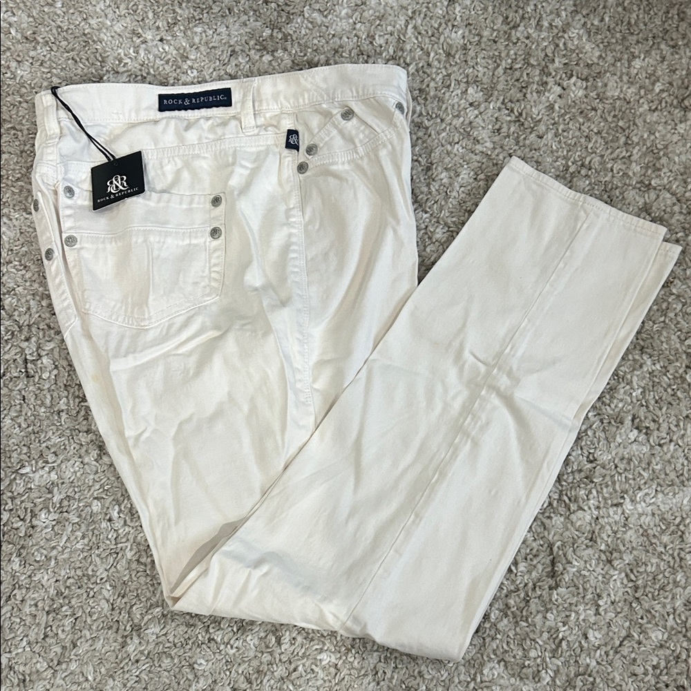 Rock & Republic women  Slim Straight Jeans